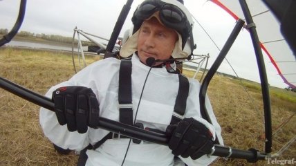 США оценили полет Путина как журавлиного вожака