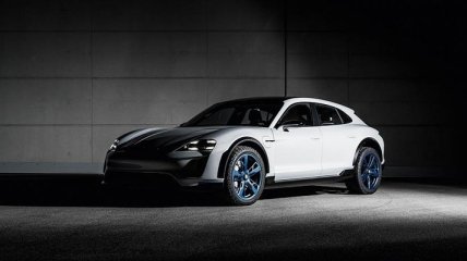 До 2021 года ждать не будут: Porsche готовит премьеру Taycan раньше