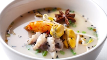 Рецепт: Суп из морепродуктов (видео)