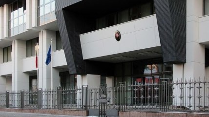 Литва в ответ на угрозы в посольстве направила РФ ноту 