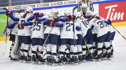 Женская сборная США по хоккею со скандалом выиграла чемпионат мира