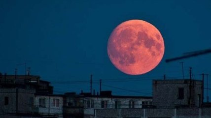 Лунное затмение 27 июля: украинцам повезет увидеть все фазы затмения