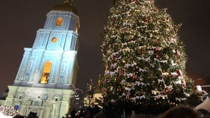 На Софийской площади Киева Новый год встречали около 40 тысяч людей