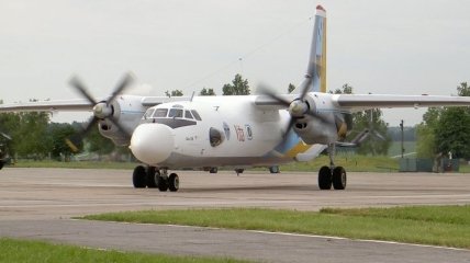 Потеряна связь с экипажем военно-транспортного самолета Ан-26