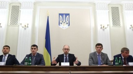 Арсений Яценюк созывает правительственное заседание