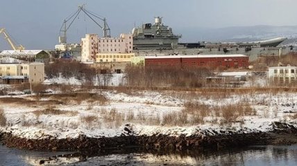 Стало известно, почему в Мурманске утонул док для авианосца: фото