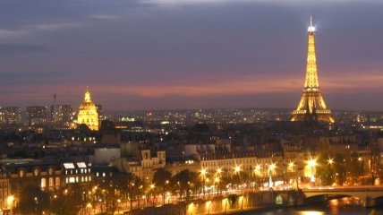 Туристический сезон бьет рекорд по посещаемости Парижа