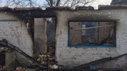 Обстрел Авдеевки: взрыв разрушил дом 