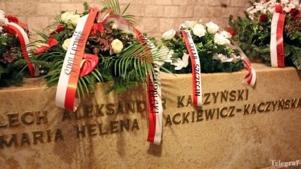 В Кракове перезахоронили останки президента Качинського и его жены