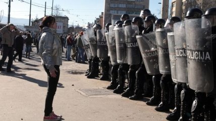 Протесты в Черногории завершились столкновениями с полицией