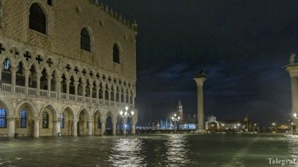 Мэр Венеции назвал "скрягами" туристов, которые жалуются на высокие цены