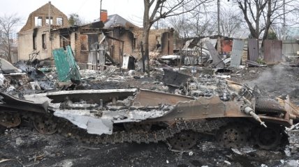 Знищені українські будинки армією окупантів