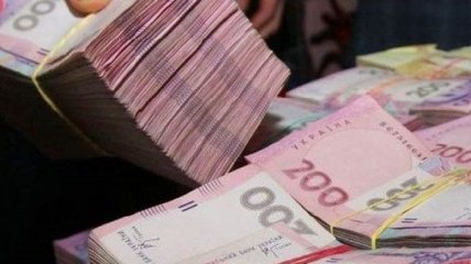 Присвоили почти 500 тысяч гривень: Столичная прокуратура открыла дело против чиновников