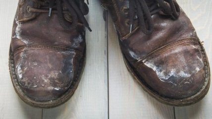 Солевые пятна на обуви