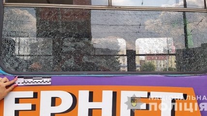 В Харькове обстреляли трамвай (фото)
