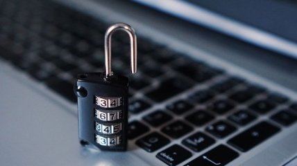 Кибербезопасть превыше всего: как защититься от вирусных и хакерских атак