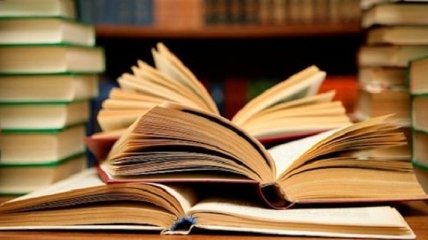 В Украину запретили ввозить книги с русскими сказками о богатырях