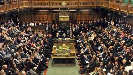 Британский парламент проголосовал за досрочные выборы 12 декабря