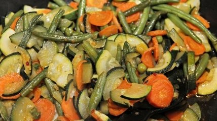 Медики обнаружили вредное свойство тушеных овощей