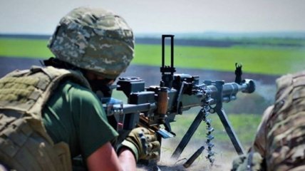 На Донбассе противник применил запрещенное оружие, пострадал военный