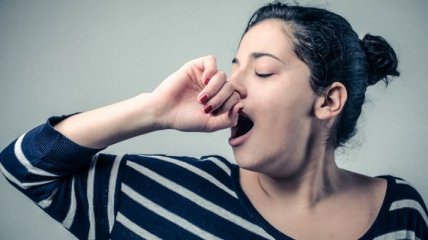 Почему зевота заразительна и очень полезна