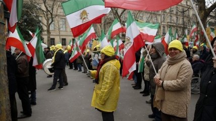 Протесты в Иране: задержанными остаются 400 человек