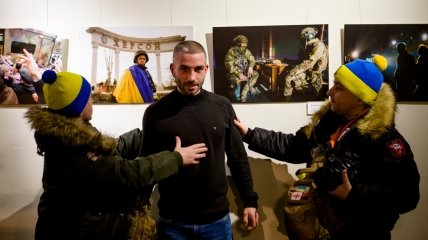 Ян Доброносов на благотворительной выставке в Киеве