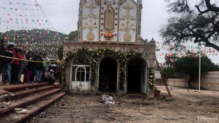 В мексиканской церкви взорвались феерверки, есть жертвы