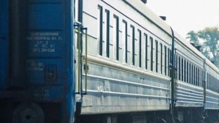 В Запорожье обнаружили смертельно раненого военного в купе поезда