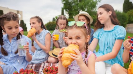 Какой сегодня праздник - Луп Брусничник