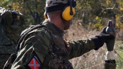 Боевики укрепляют позиции возле Луганска и обустраивают новые под Донецком
