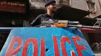 Неизвестные обстреляли микроавтобус в Пакистане: есть жертвы