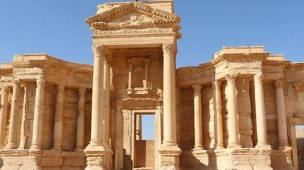Боевики "ИГ" подорвали античный храм в Пальмире