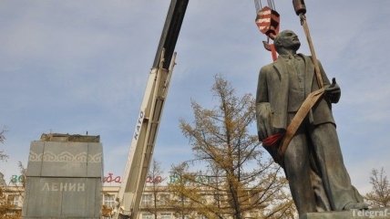 В монгольской столице демонтировали памятник Ленину (Фото)