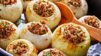 Це неймовірно смачна, соковита і проста страва!