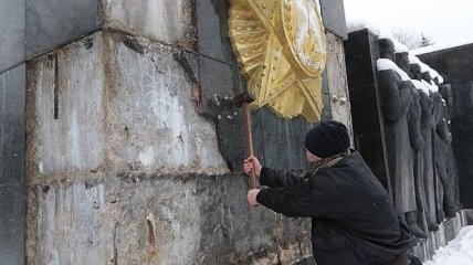 Демонтаж Монумента Славы во Львове начнется 26 февраля