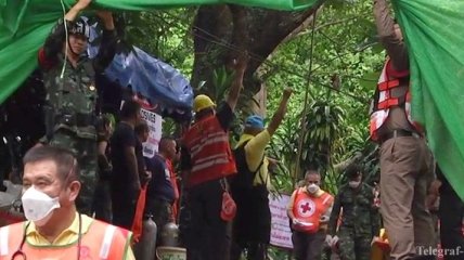Спасательная операция в Таиланде: из пещеры достали пятого ребенка