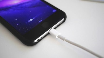 Как ускорить процесс зарядки iPhone?