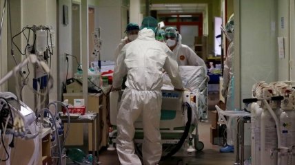 Эпидемия не отступает, власти признаются в бессилии: жительница Чехии рассказала о новых реалиях