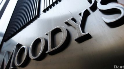 Moody's понизил рейтинг Франции на одну ступень