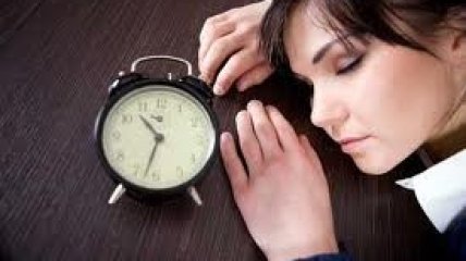 Младенцы за год отбирают у родителей 3 недели сна