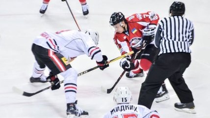 Хоккеисты "Донбасса" одержали первую победу в рамках Кубка Салея
