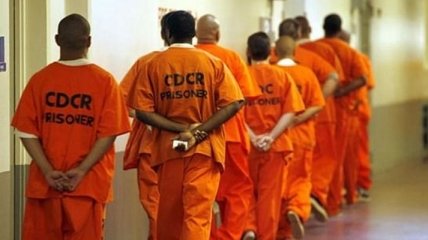США перевезли из Гуантанамо сразу 15 заключенных