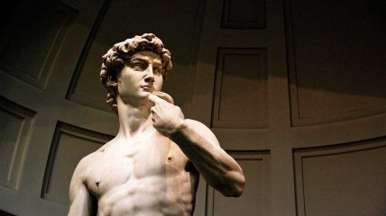 Оригінальна статуя Давида