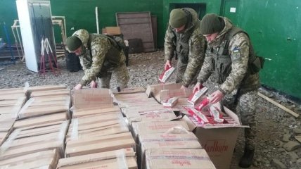 На Буковине во время обысков правоохранители изъяли почти 35 тыс пачек сигарет