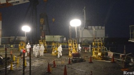 Защитный барьер на "Фукусима-1" не справляется с утечками радиации  