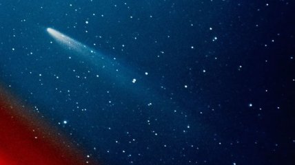 Обломки распавшейся кометы ATLAS летят в сторону Солнца (Фото)
