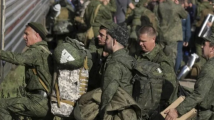 Розкрито схему вербування людей до російської армії за межами РФ