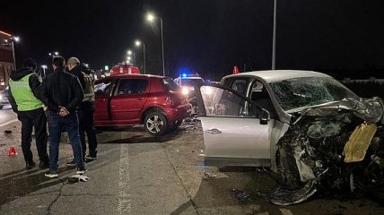 Машины смяло от удара: в аварии на трассе Киев-Чоп погибли три человека (фото, видео)