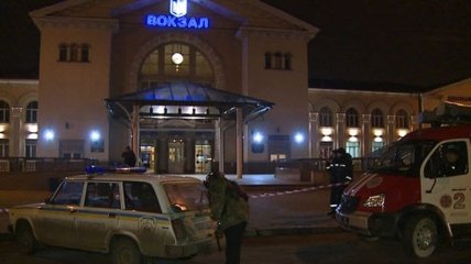 Винницкий ж/д вокзал "минировали": эвакуировали 400 человек